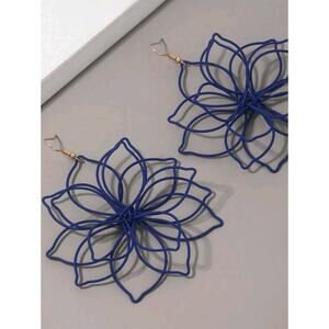 Exaggerated Blue Flower Petal Earrings - Unique Fashion Metal Jewelry